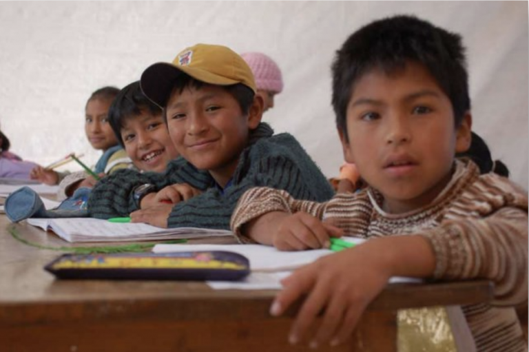 bambini di huancayo, sostegno ai bambini, bambini del perù